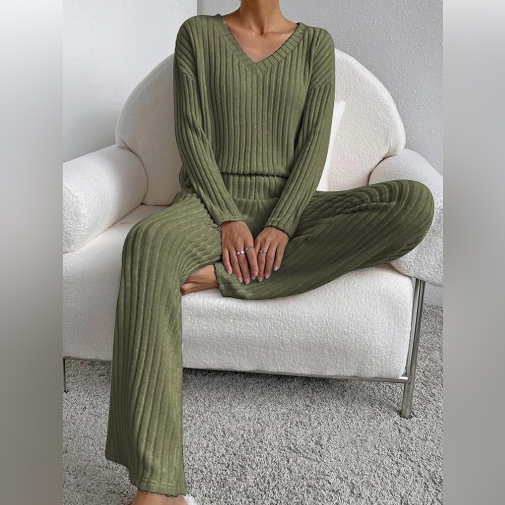 Olive Ribbed 2PC Set Size Small Soft Knit V-Neck Long Sleeve Wide Leg Pants NWOT